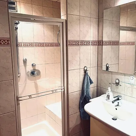 Apartament Gisela *
